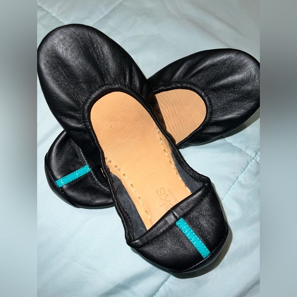 Tieks matte black ballet flats - Picture 4 of 7